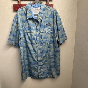Columbia Men's Blue and Yellow Patterned Shirt